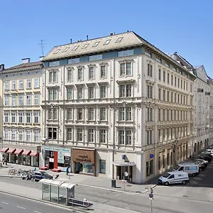 Szálloda Living An Der Oper