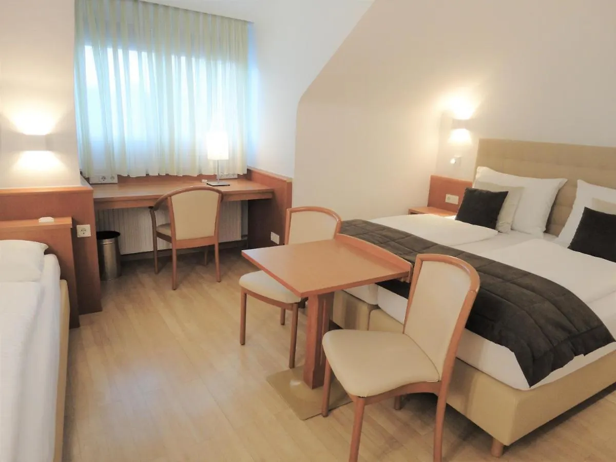 שווכאט City Hotel Albrecht